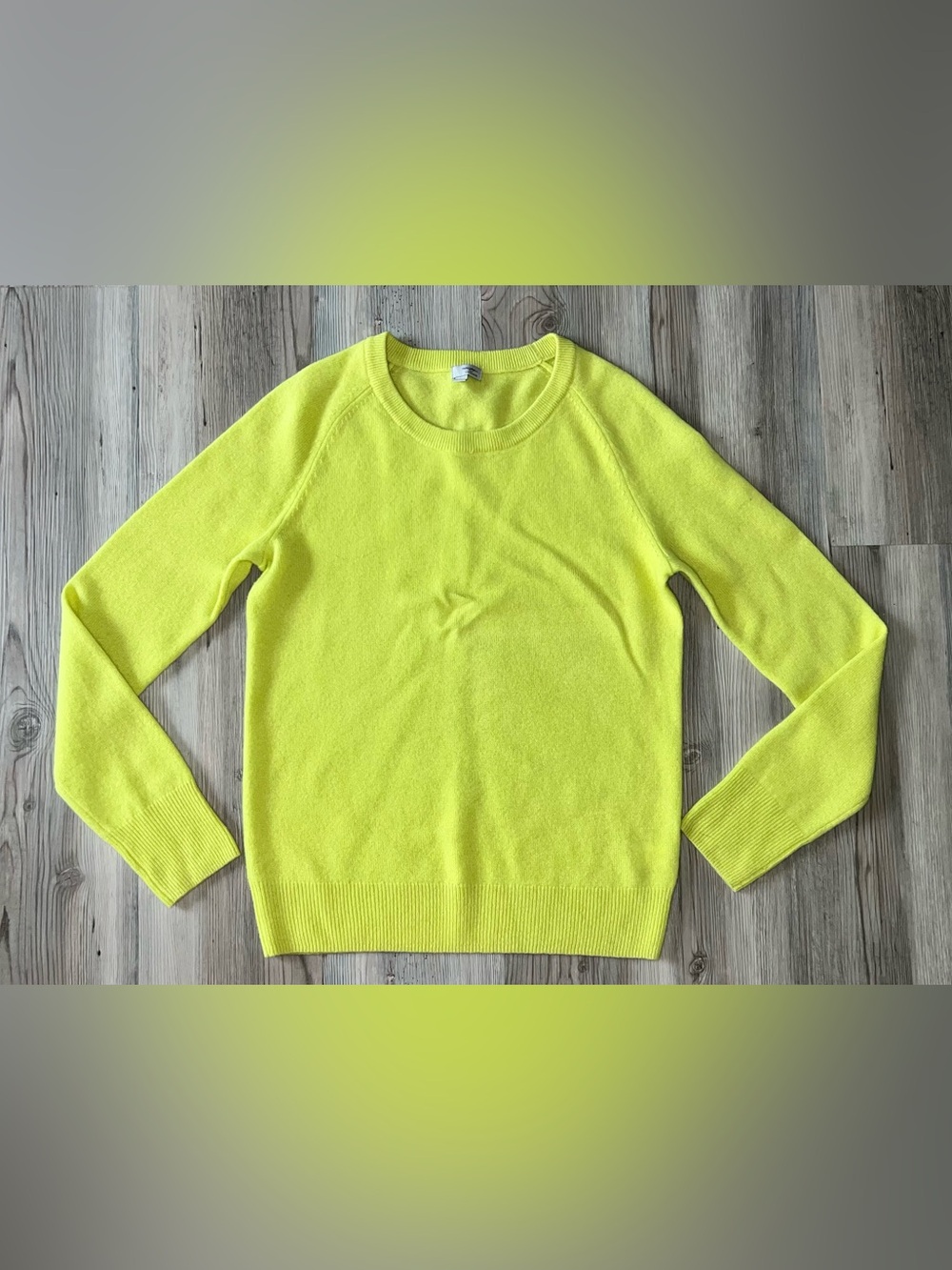 Halogen 100% Cashmere Women’s Long Sleeve  Highlighter Yellow Sweater Crew Neck